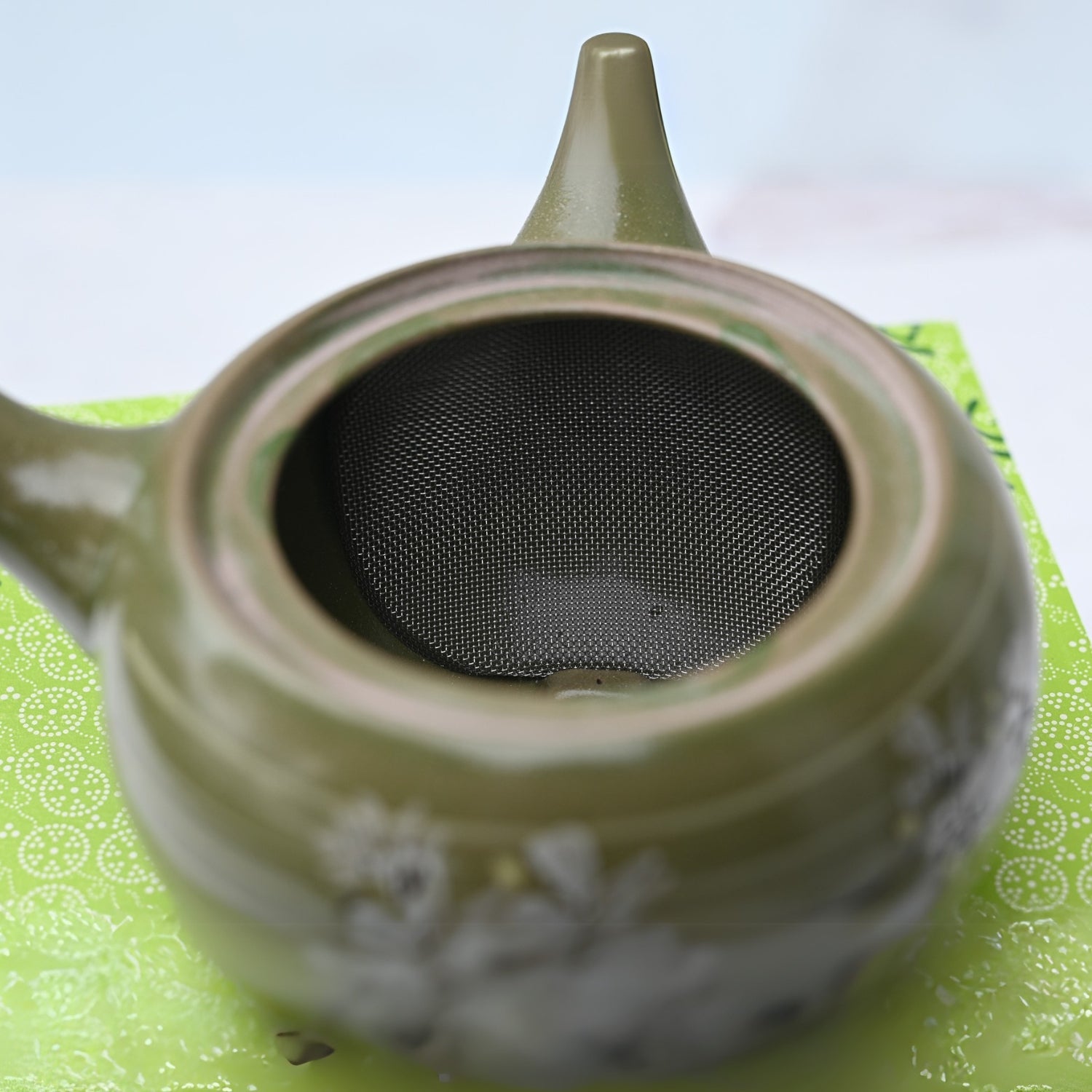 Green Kyusu with Flowers - Japanese Handmade Teapot with Premium Tea Strainer - 12 fl oz/360ml