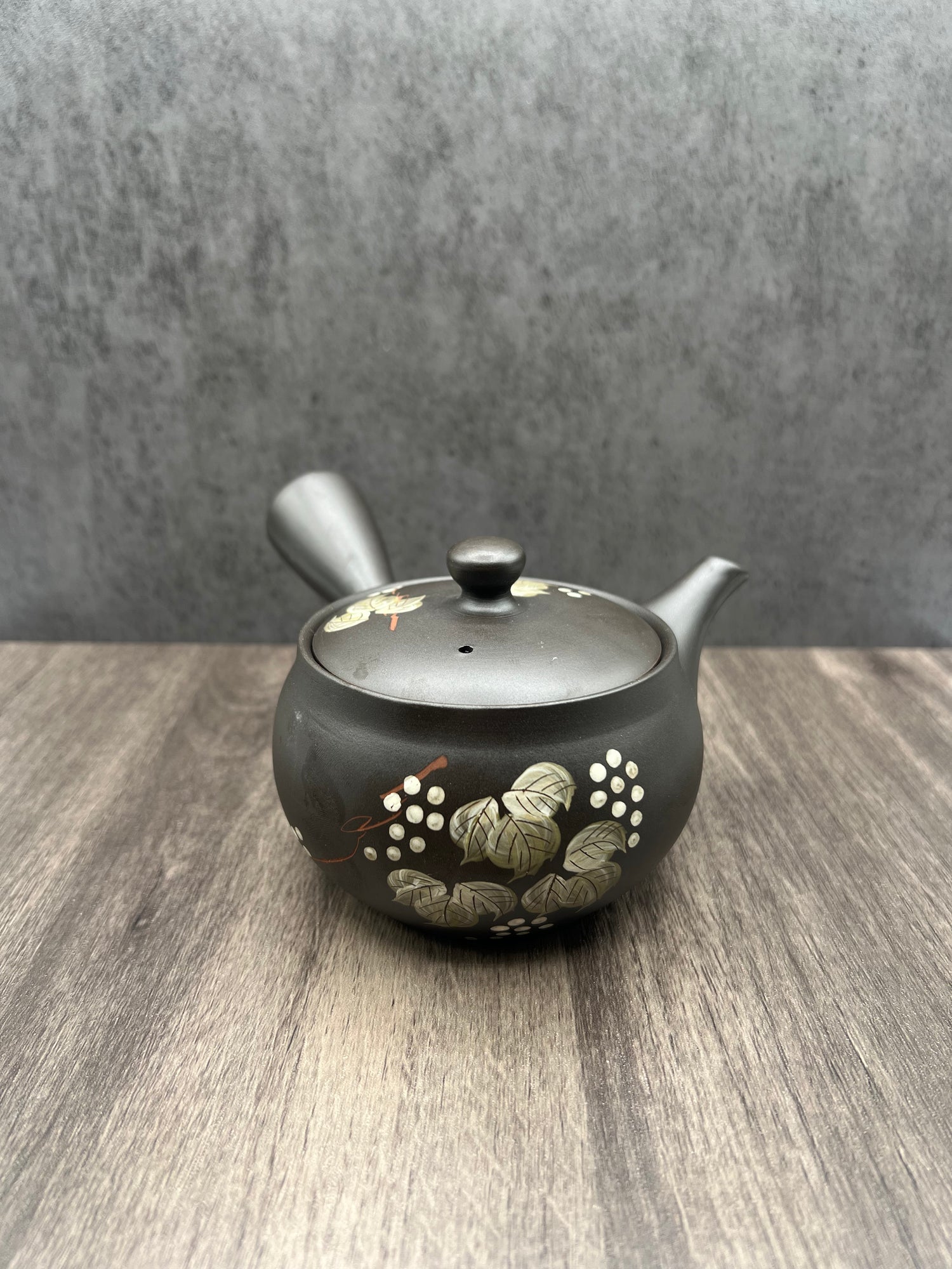 Fusensaku Maruyama Konoha Black Tokoname-yaki Kyusu - Japanese Teapot