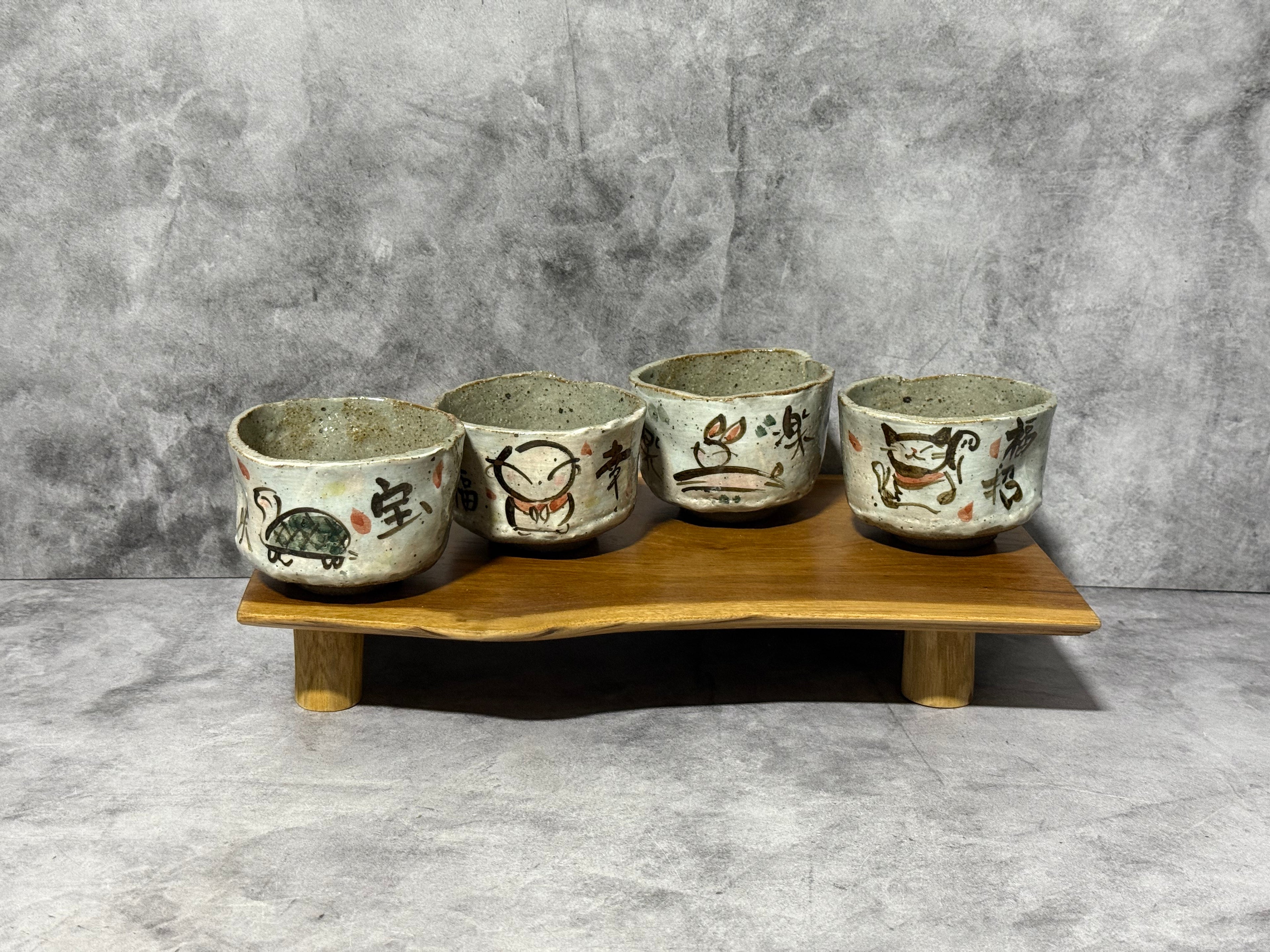 Maneki Neko Tedzukuri Gray Mino-yaki Chawan - Japanese Mini Matcha Bowl