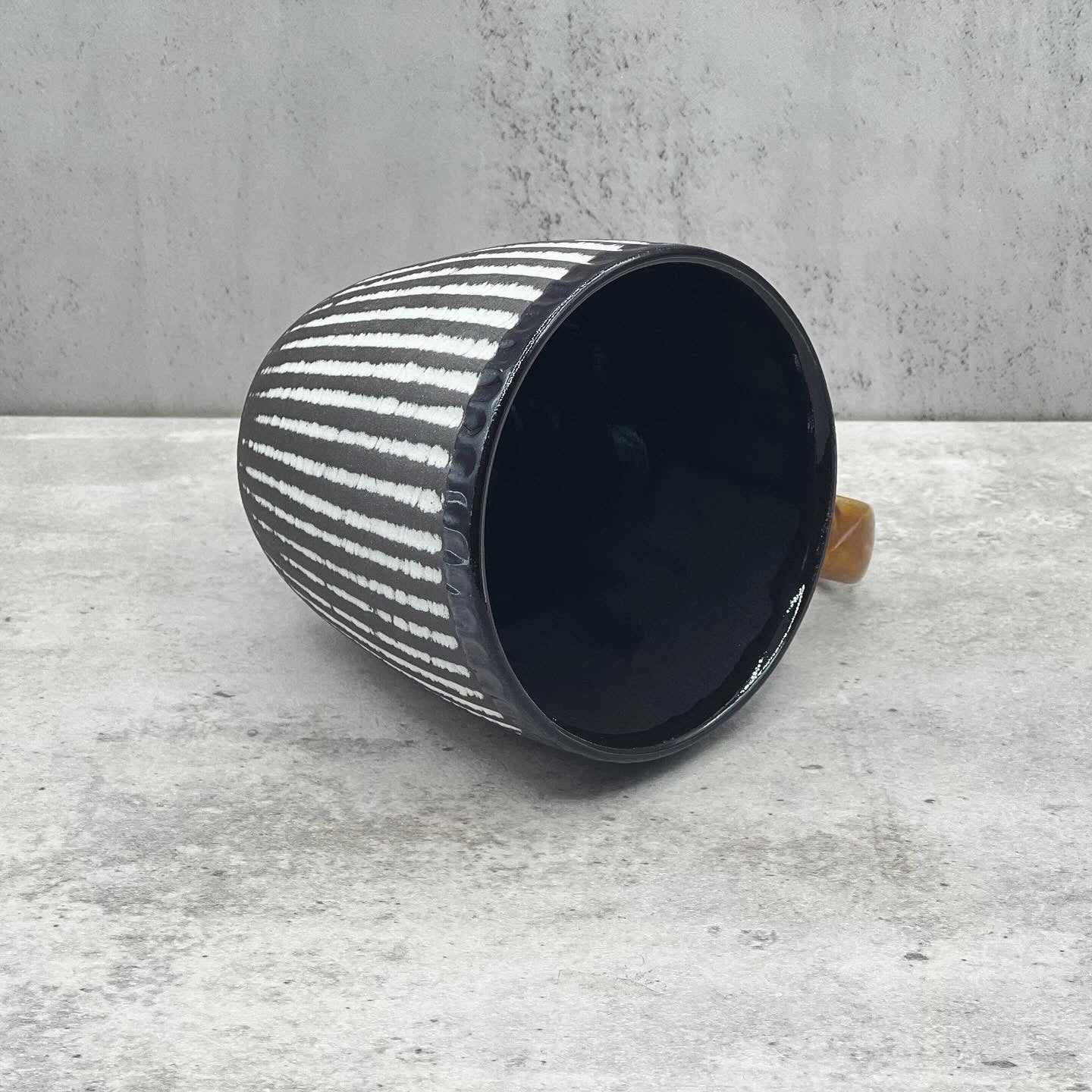 Kesho White Black Stripe Mino-yaki Mug by Tangfeng - Japanese Tea Mug