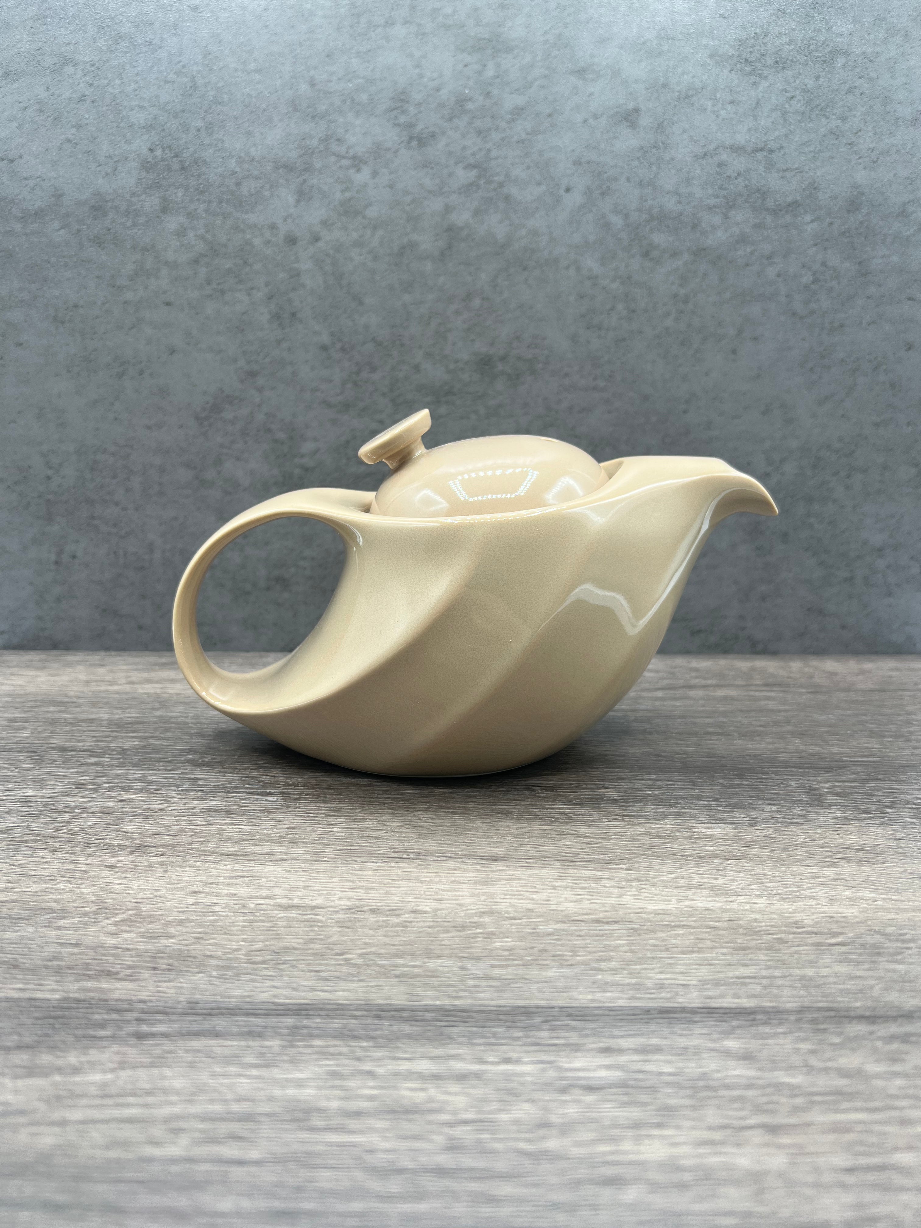 Rakuchin Beige Mino-yaki Porcelain Kyusu - Japanese Teapot