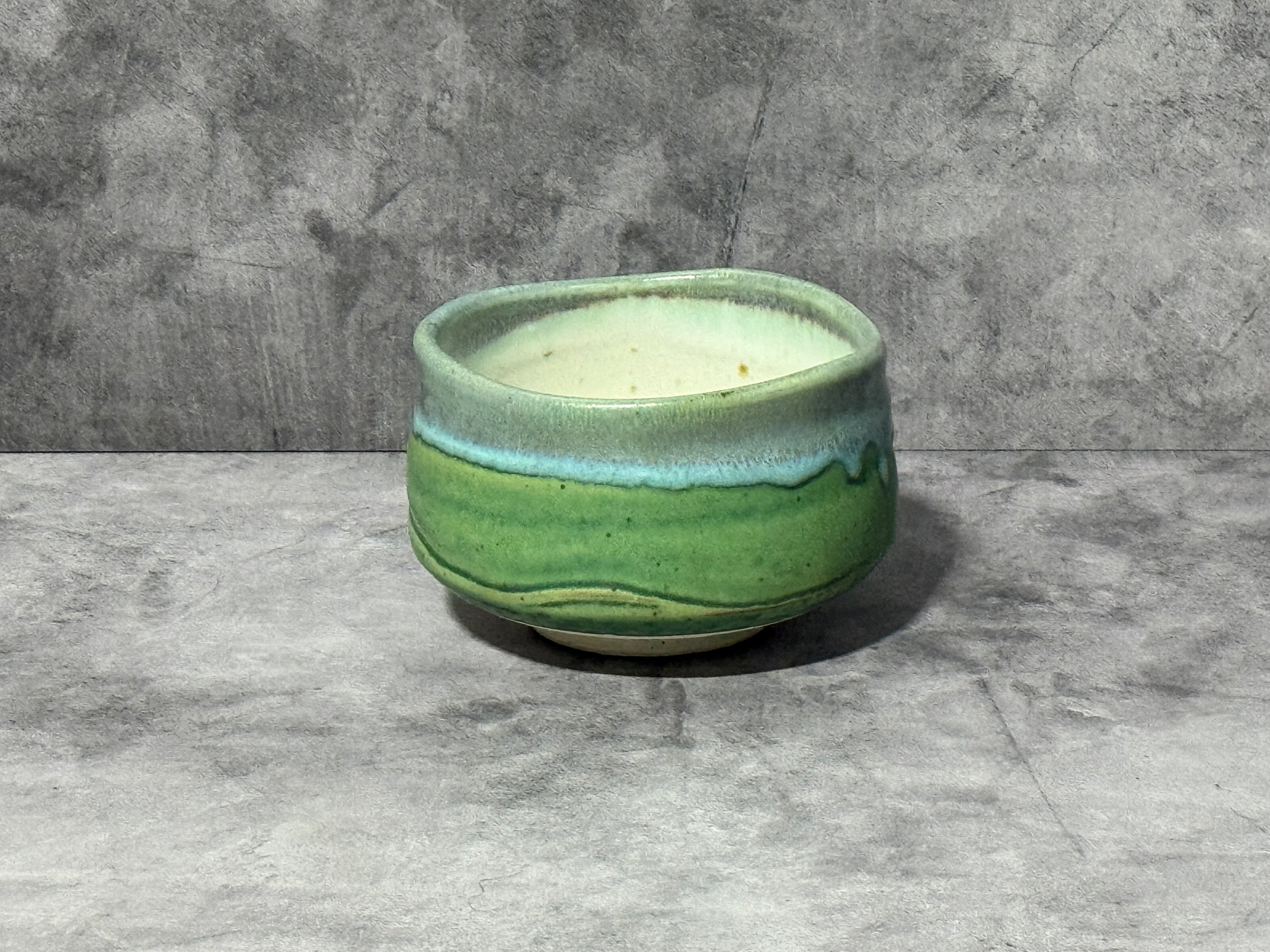 Gogatsu Green Mino-yaki Chawan - Japanese Matcha Bowl