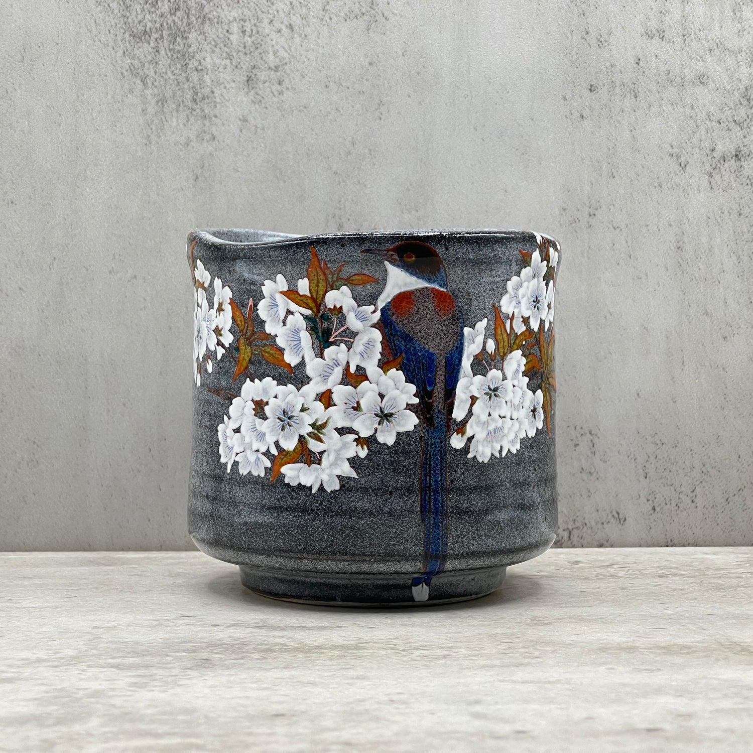 Yamazakura Tori Gray Kutani-yaki Yunomi- Japanese Teacup