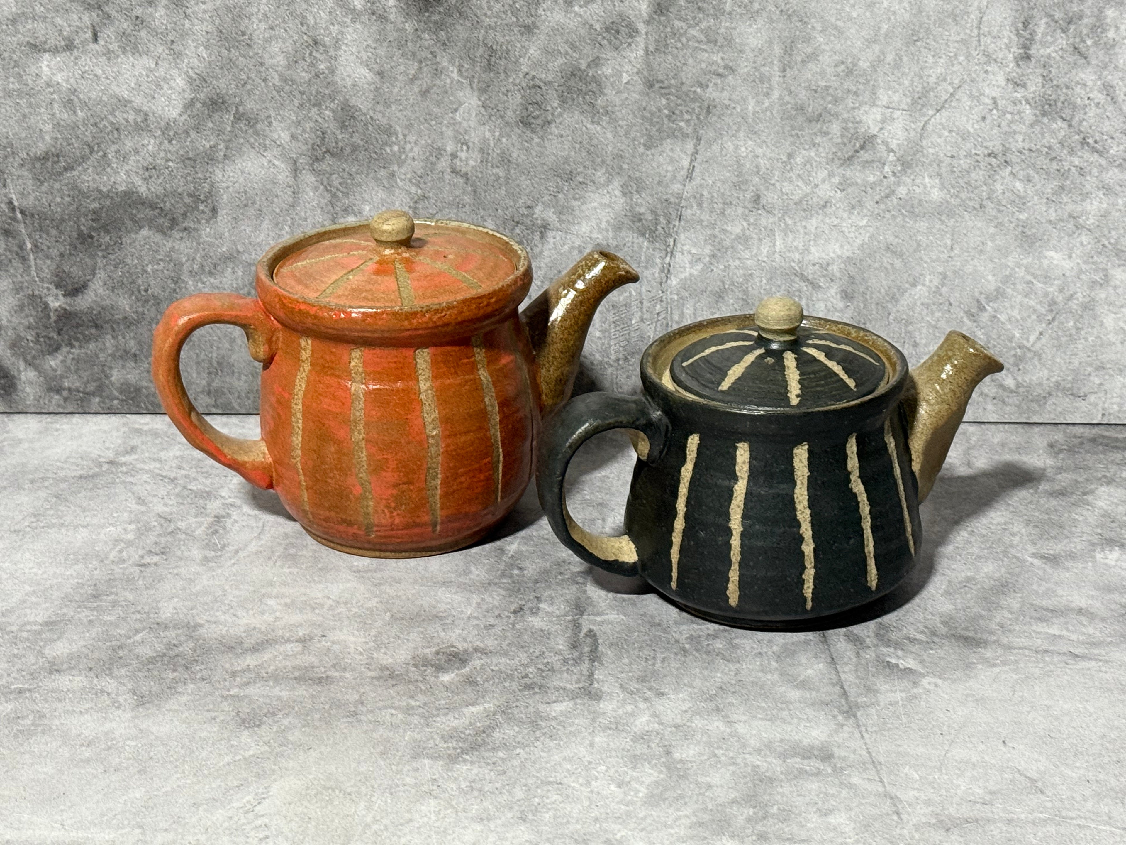 Hori Tokusa Red Mino-yaki Kyusu - Japanese Teapot