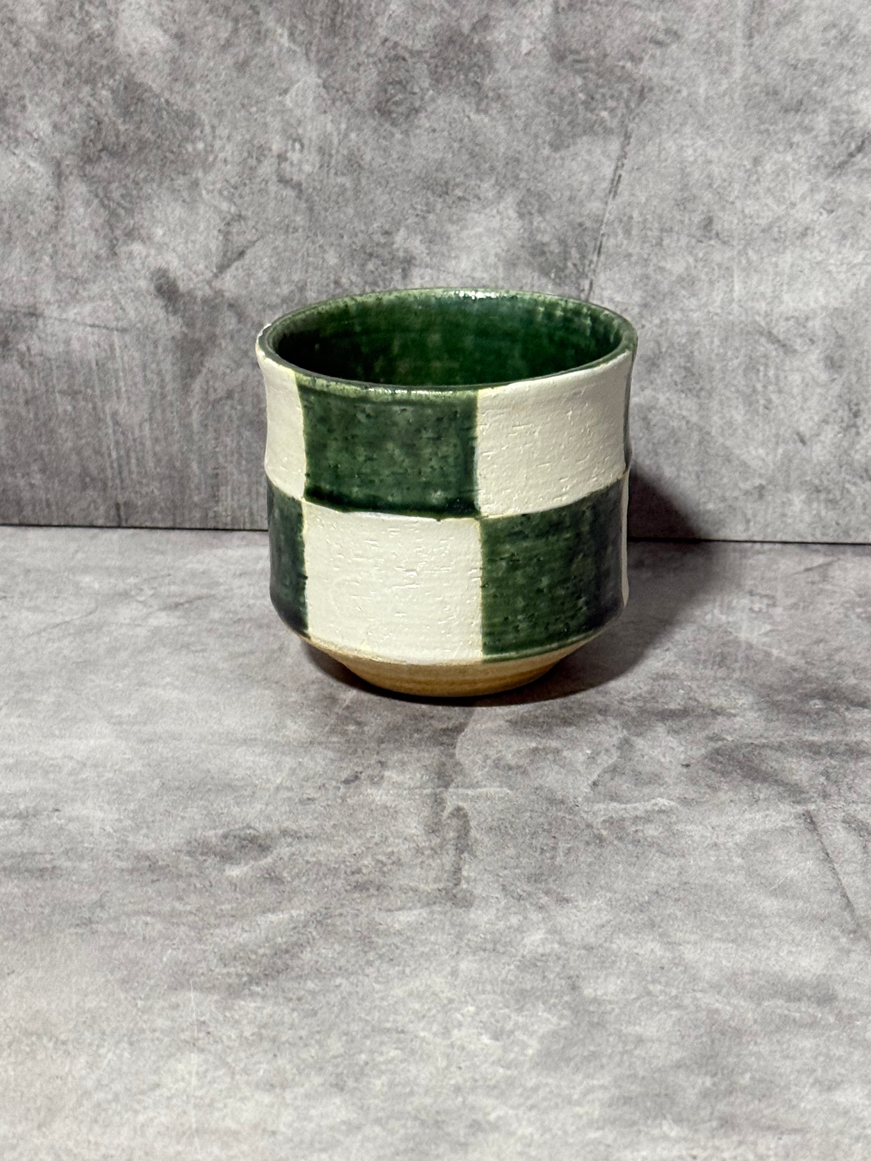 Oribe Kiritate Green Oribe-yaki Yunomi - Japanese Teacup