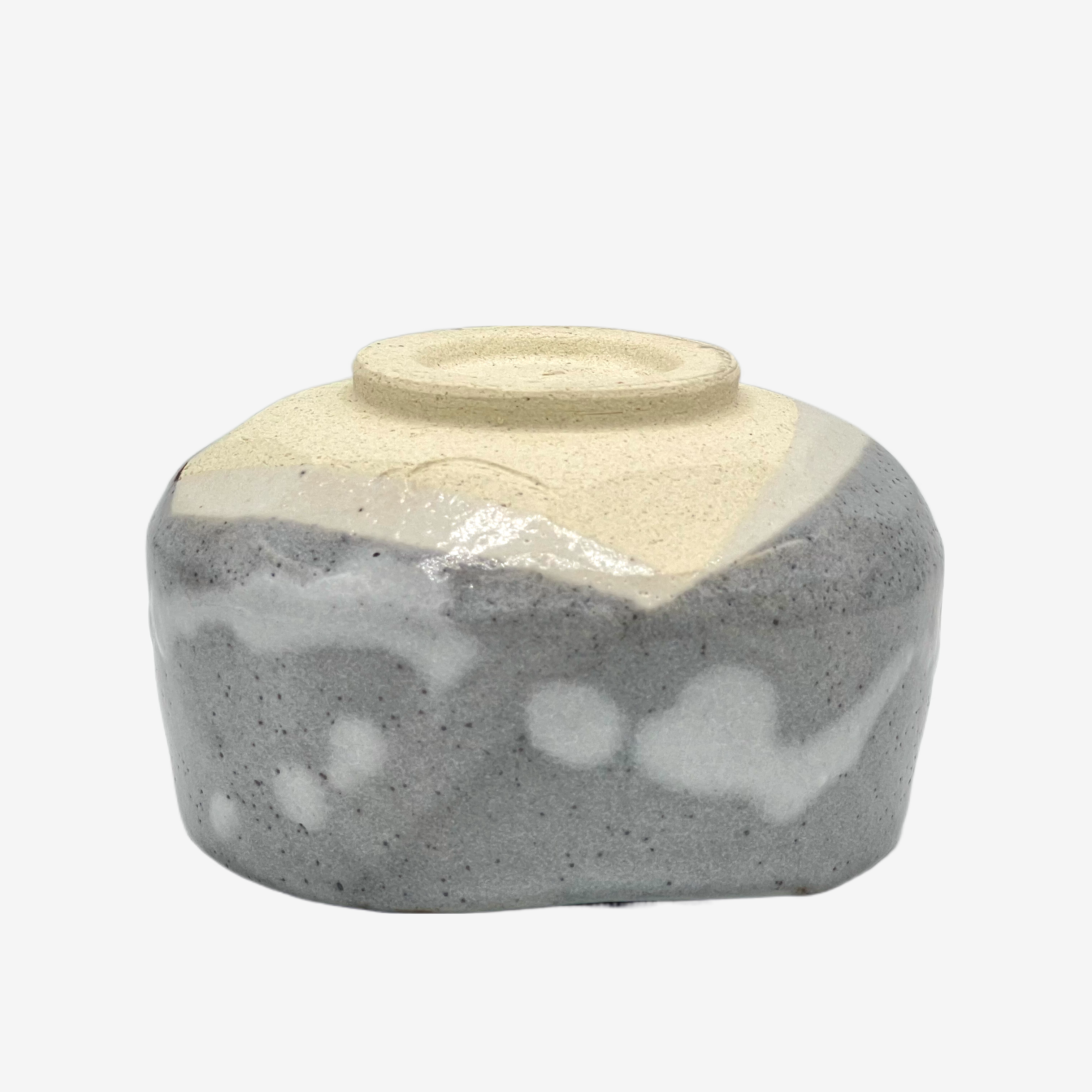 Shino Mountain Gray Chawan - Japanese Matcha Bowl Matchaware Inoue Tea