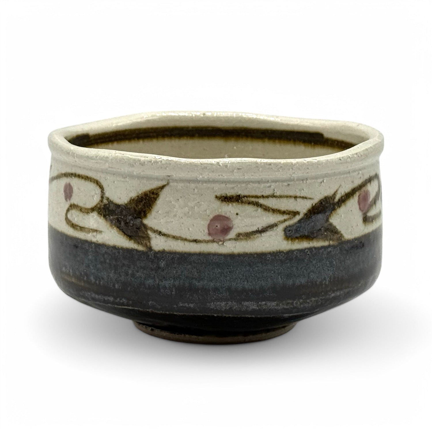 Karakusa Shinsa Black Mino-yaki Chawan - Japanese Matcha Bowl