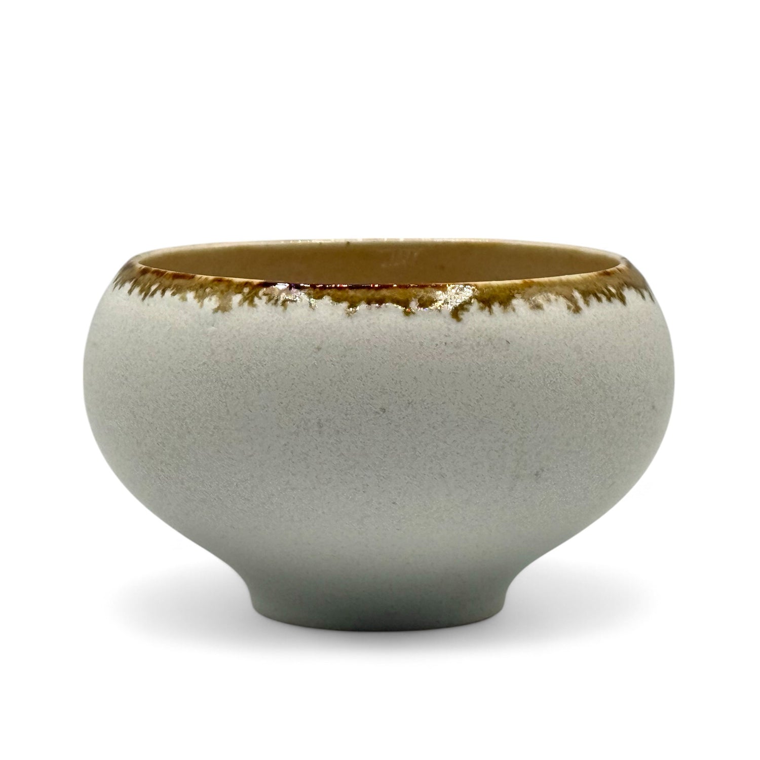 Yamago Hakubuchi Sabi White Mino-yaki Chawan - Japanese Matcha Bowl