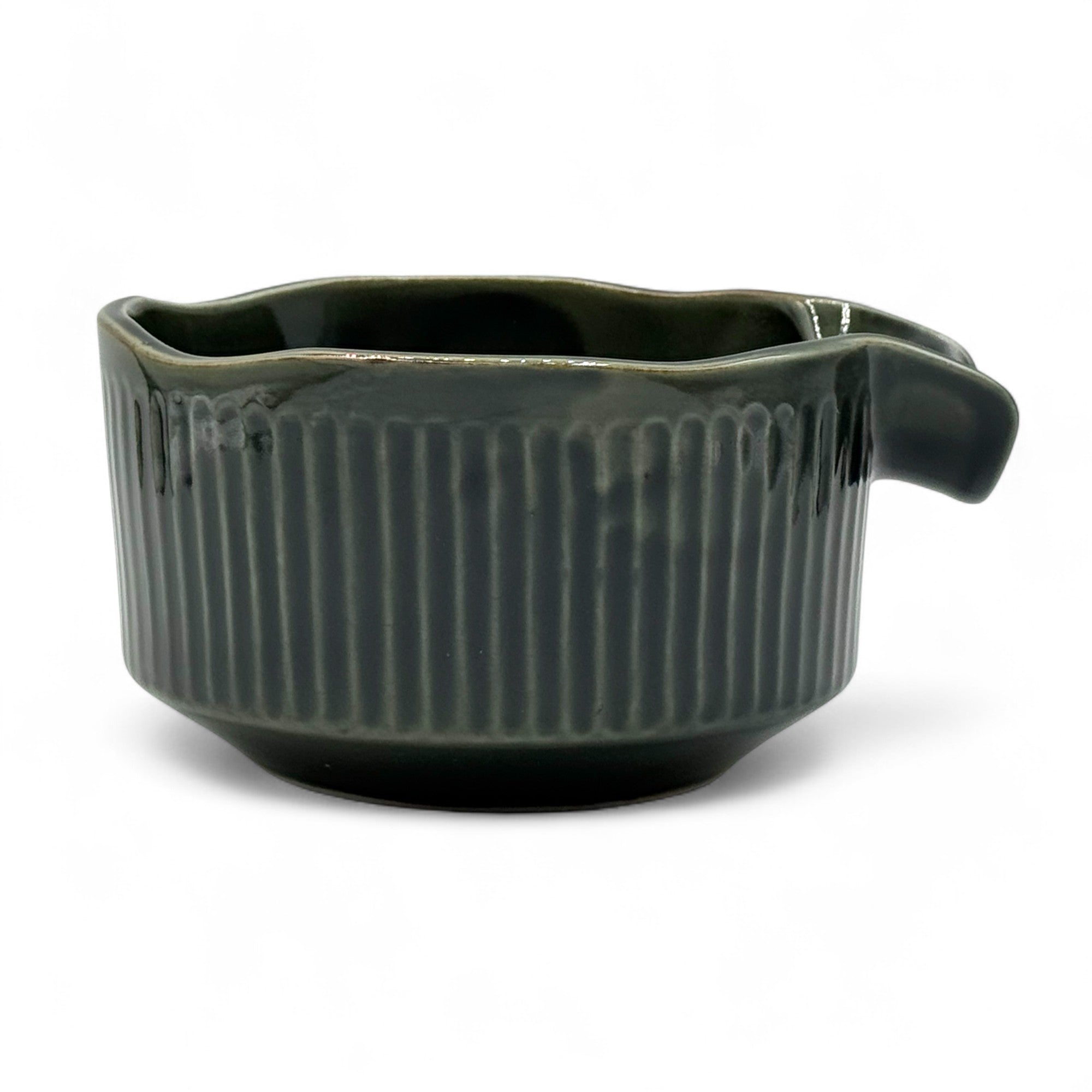 Mizuno Green Mino-yaki Kataguchi Chawan by Mizuno - Japanese Matcha Bowl