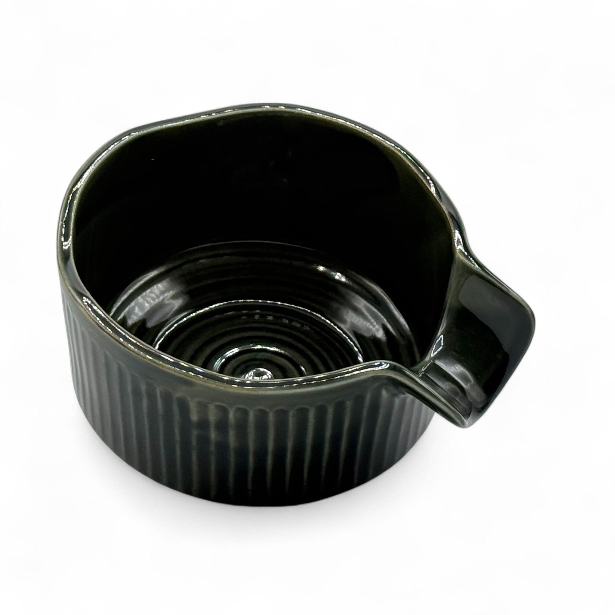 Mizuno Green Mino-yaki Kataguchi Chawan by Mizuno - Japanese Matcha Bowl