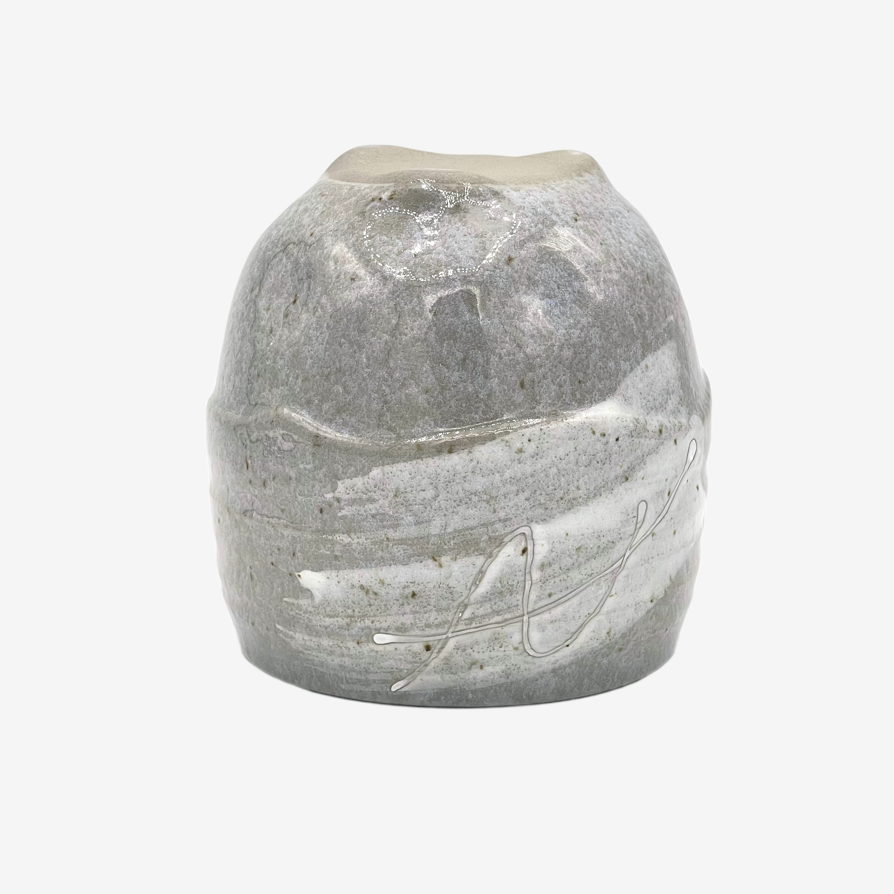 Ishin Mountain Gray Yunomi - Japanese Teacup Teaware Inoue Tea