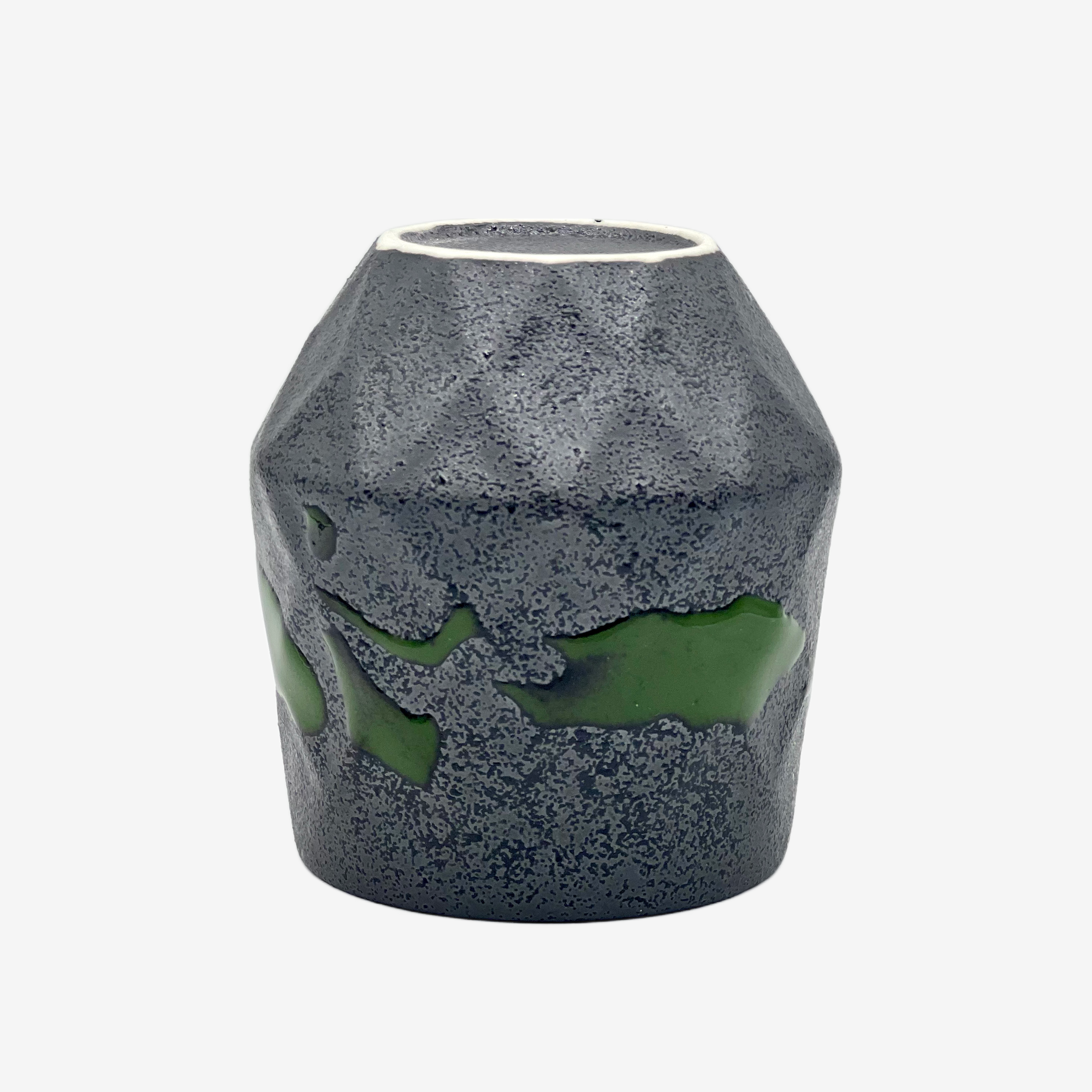 Kurobuki Ryusui Grey Green Teacup Teaware Inoue Tea