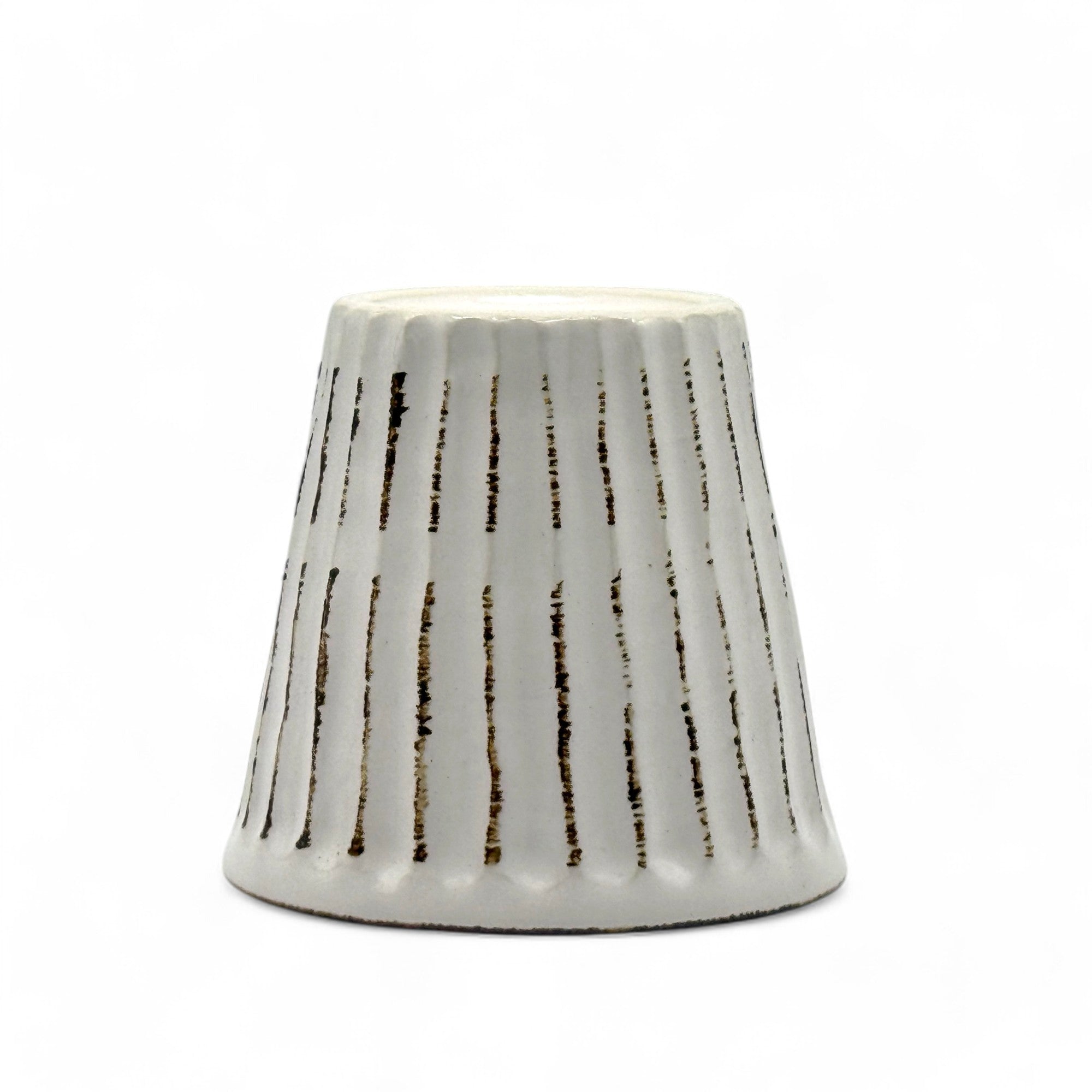 Shinogi Rust White Wide Mino-yaki Yunomi - Japanese Teacup