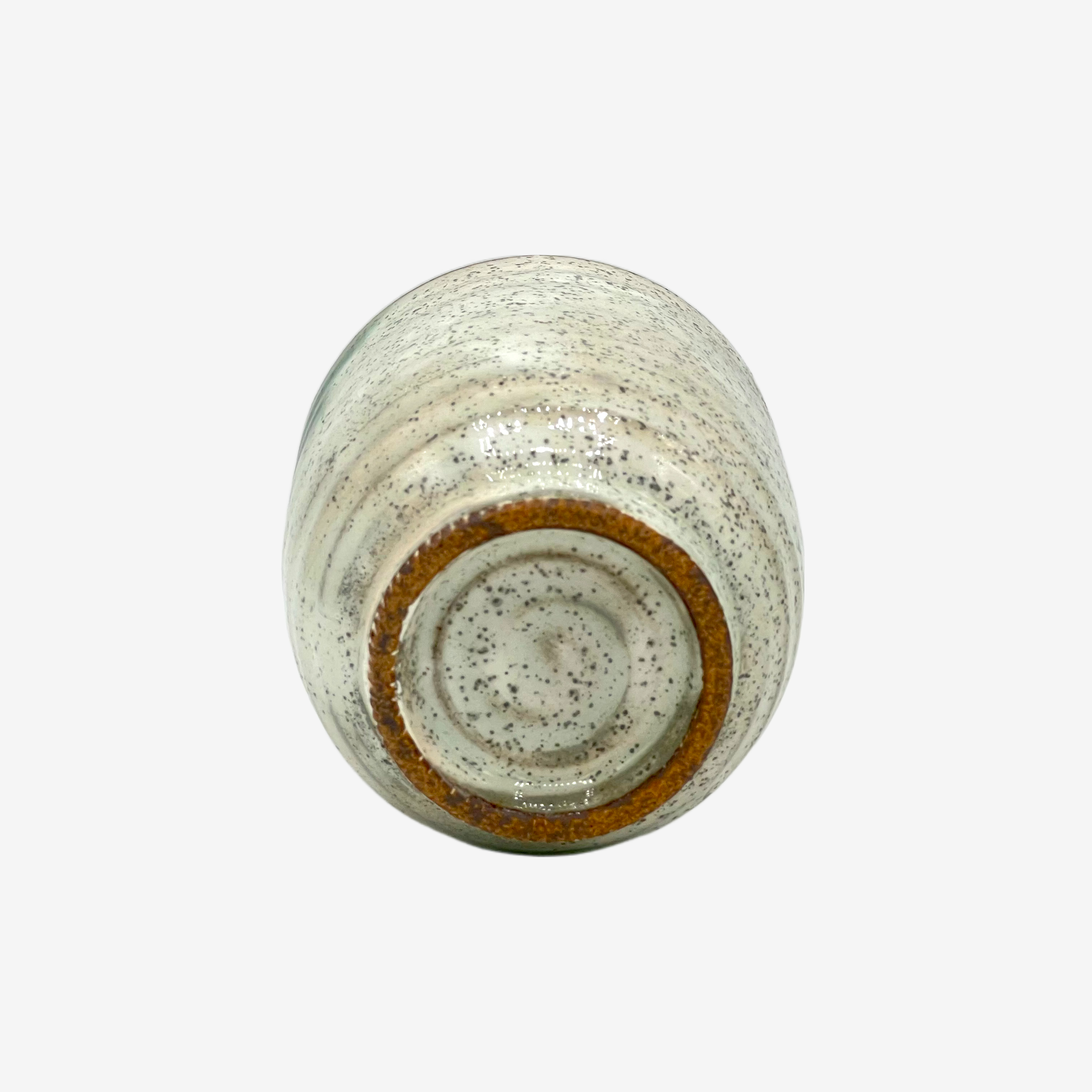 Kairagi Obe Green Yunomi - Japanese Teacup Teaware Inoue Tea