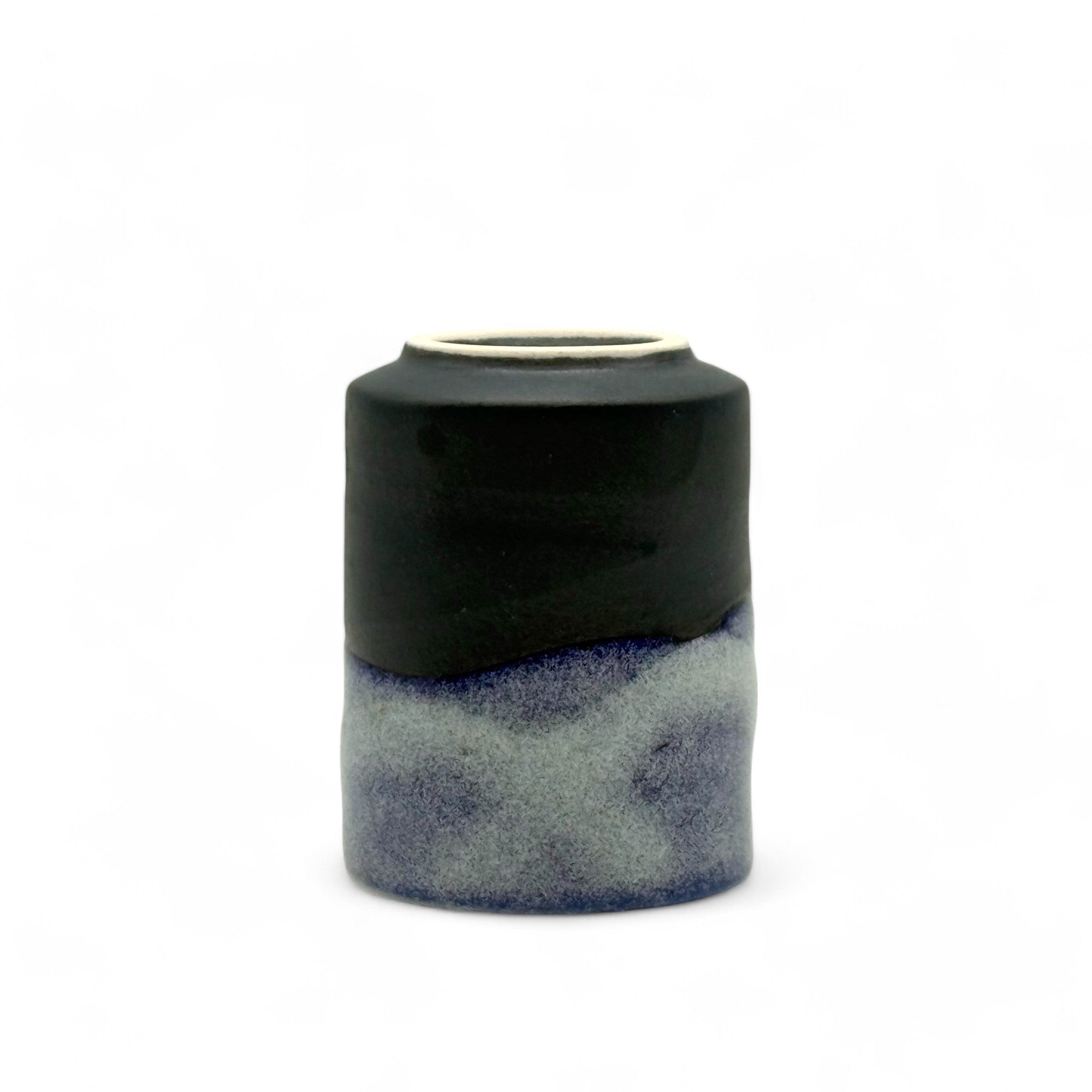 Ruri Kesho Black Mino-yaki Yunomi - Japanese Teacup