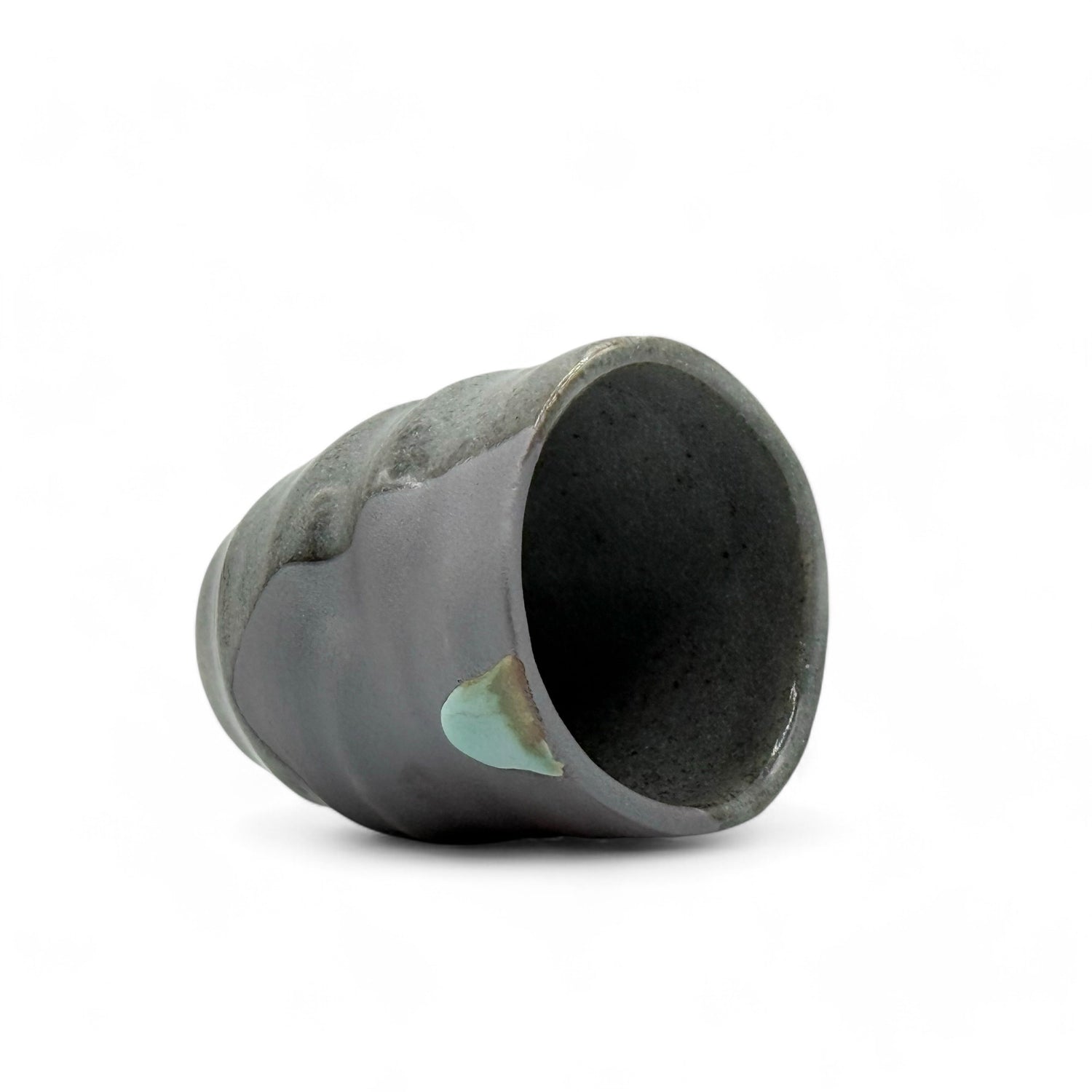 Nezumi Shinrokubei Gray Mino-yaki Yunomi - Japanese Teacup