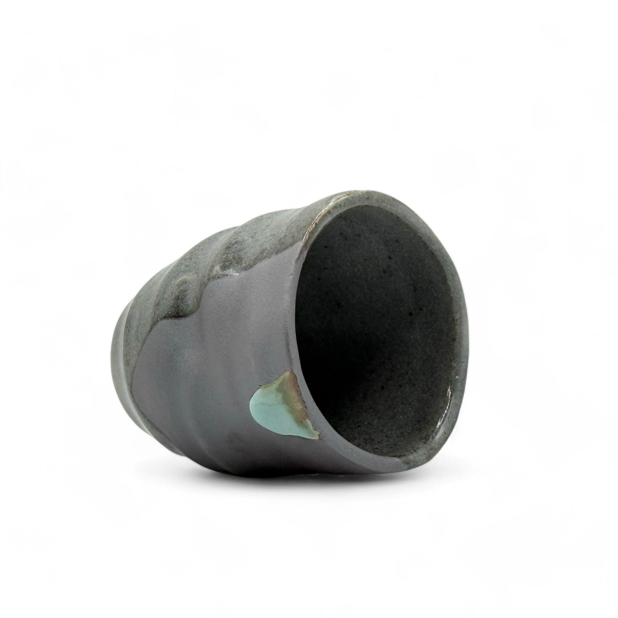 Nezumi Shinrokubei Gray Mino-yaki Yunomi - Japanese Teacup