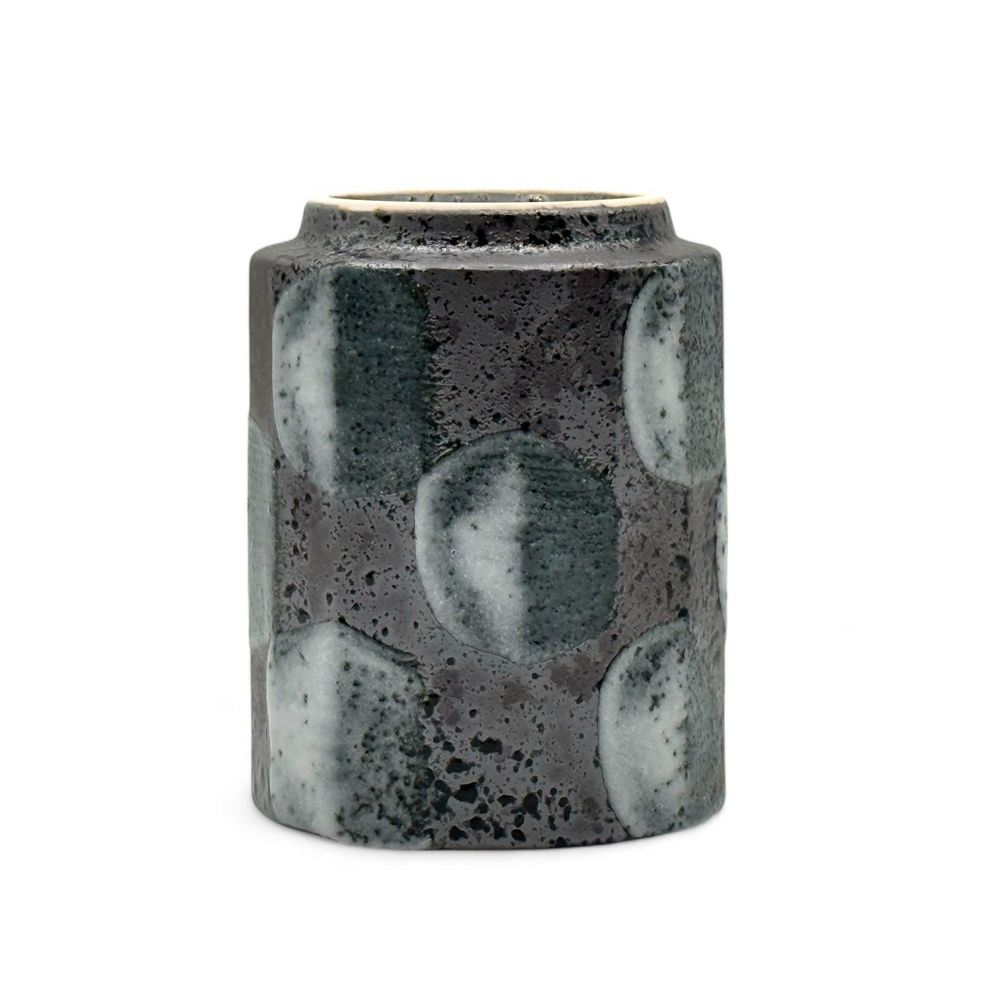 Kokuen Graphite Black Mino-yaki Yunomi - Japanese Teacup
