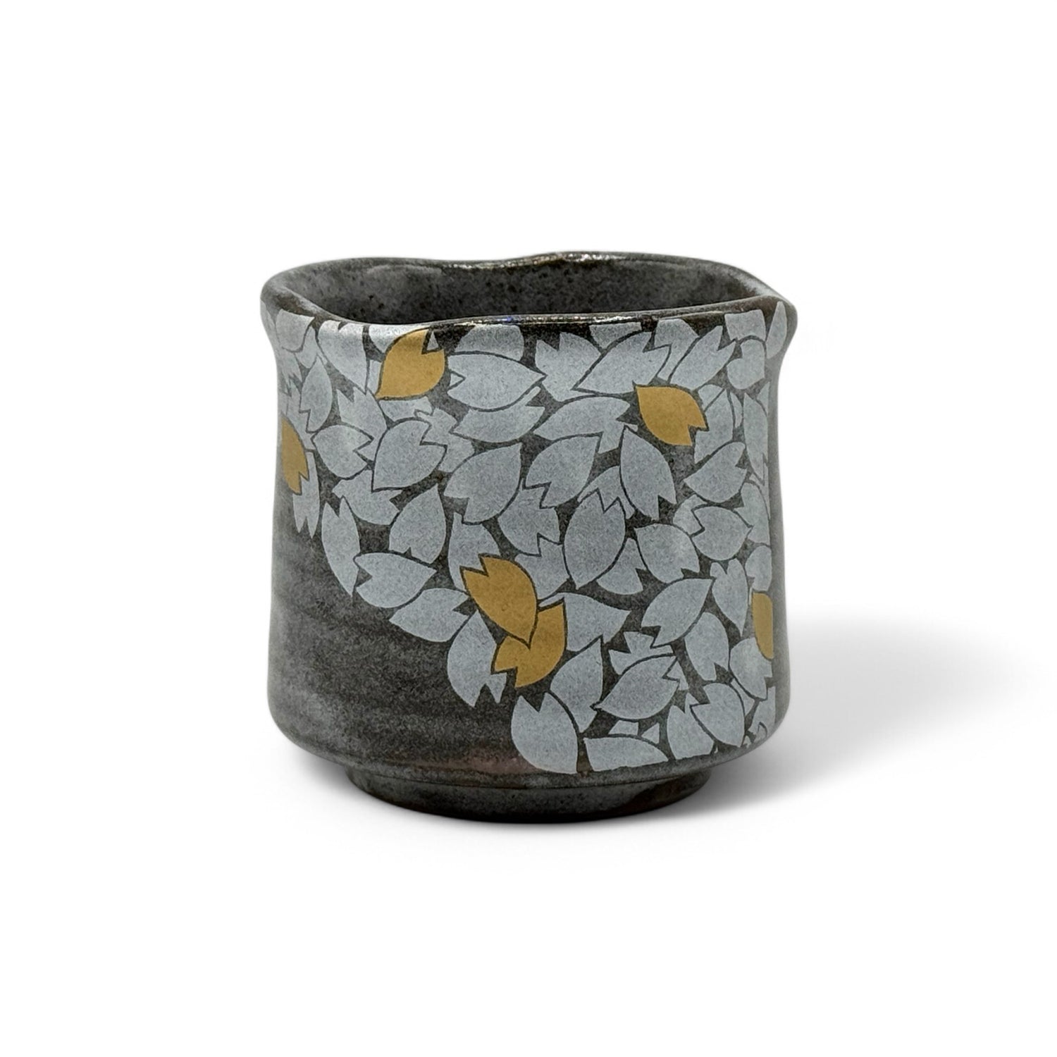 Hanabira Gray Kutani-yaki Yunomi - Japanese Teacup