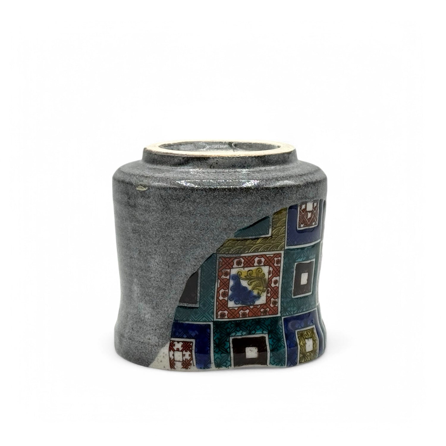 Ishidatami Gray Kutani-yaki Yunomi - Japanese Teacup