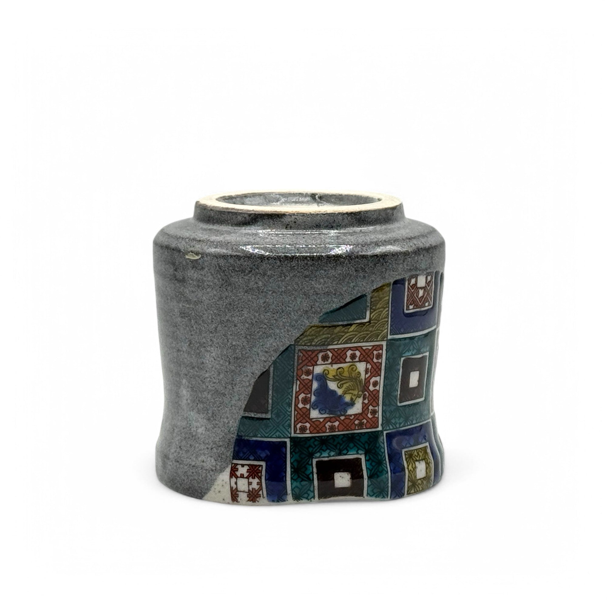 Ishidatami Gray Kutani-yaki Yunomi - Japanese Teacup