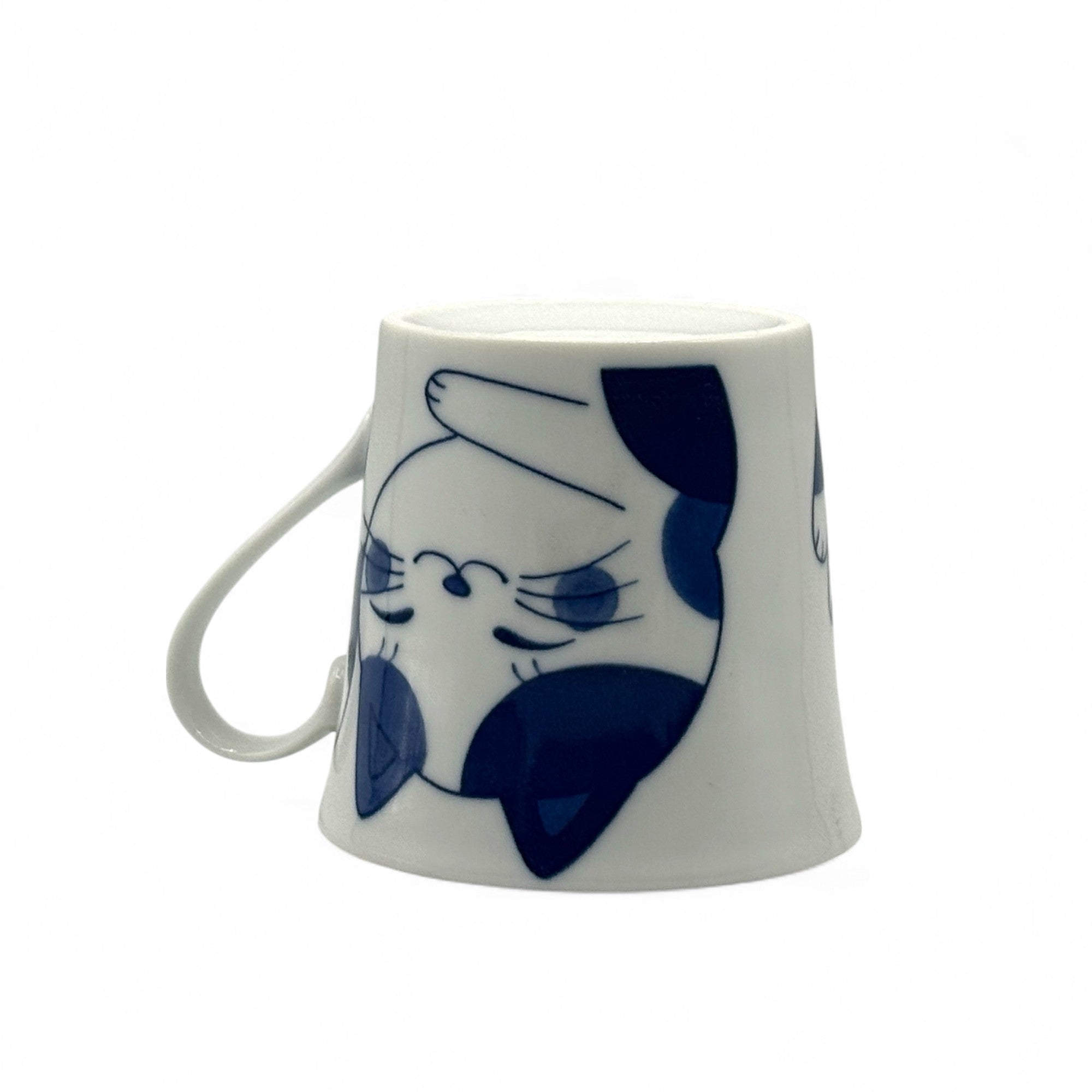 Neko Chigura White Cat Mug - Japanese Tea Mug