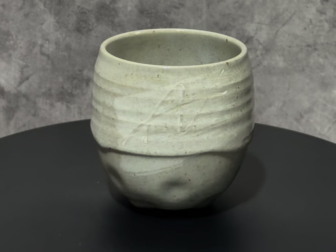 Ishin Mountain Gray Mino-yaki Yunomi - Japanese Teacup