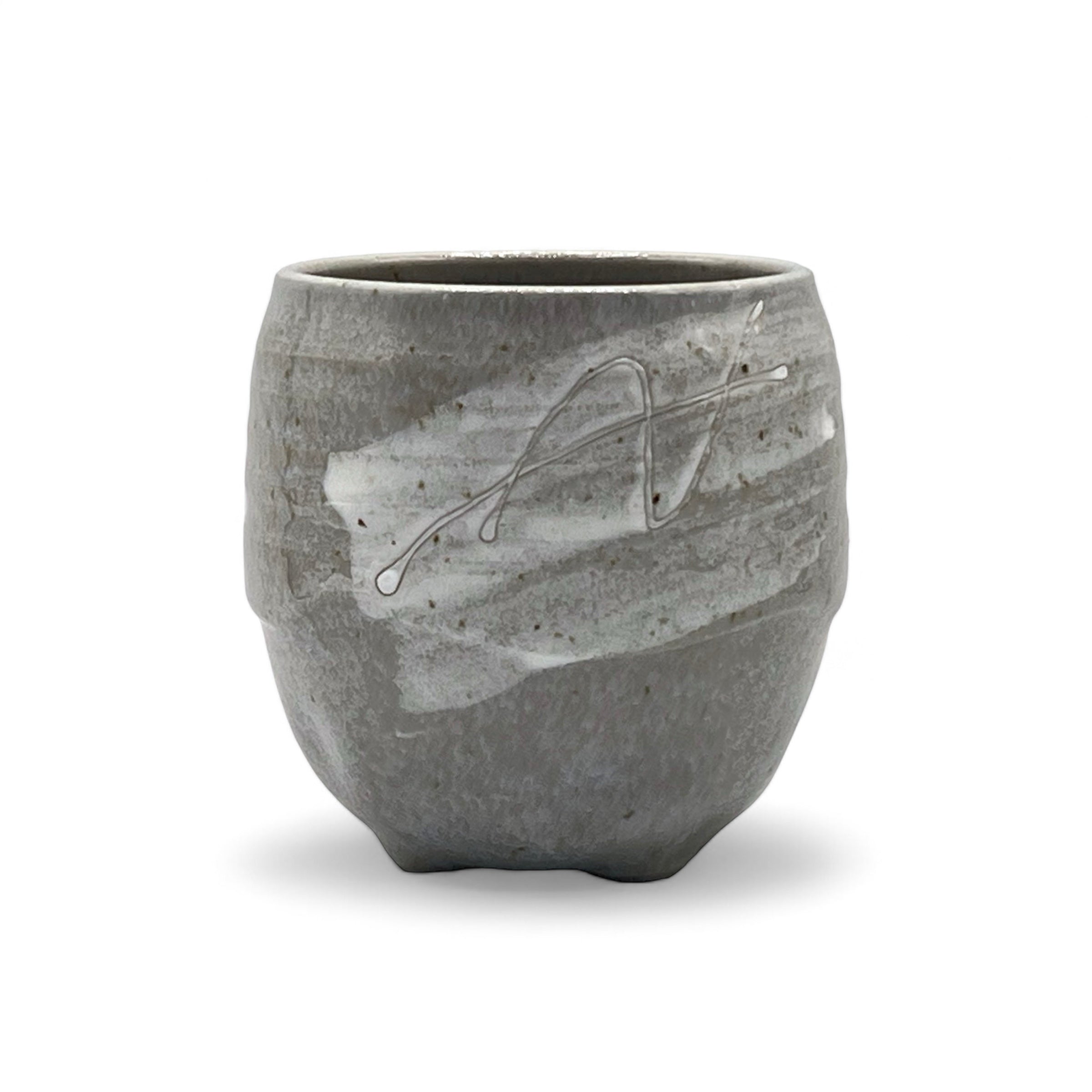 Ishin Mountain Gray Mino-yaki Yunomi - Japanese Teacup