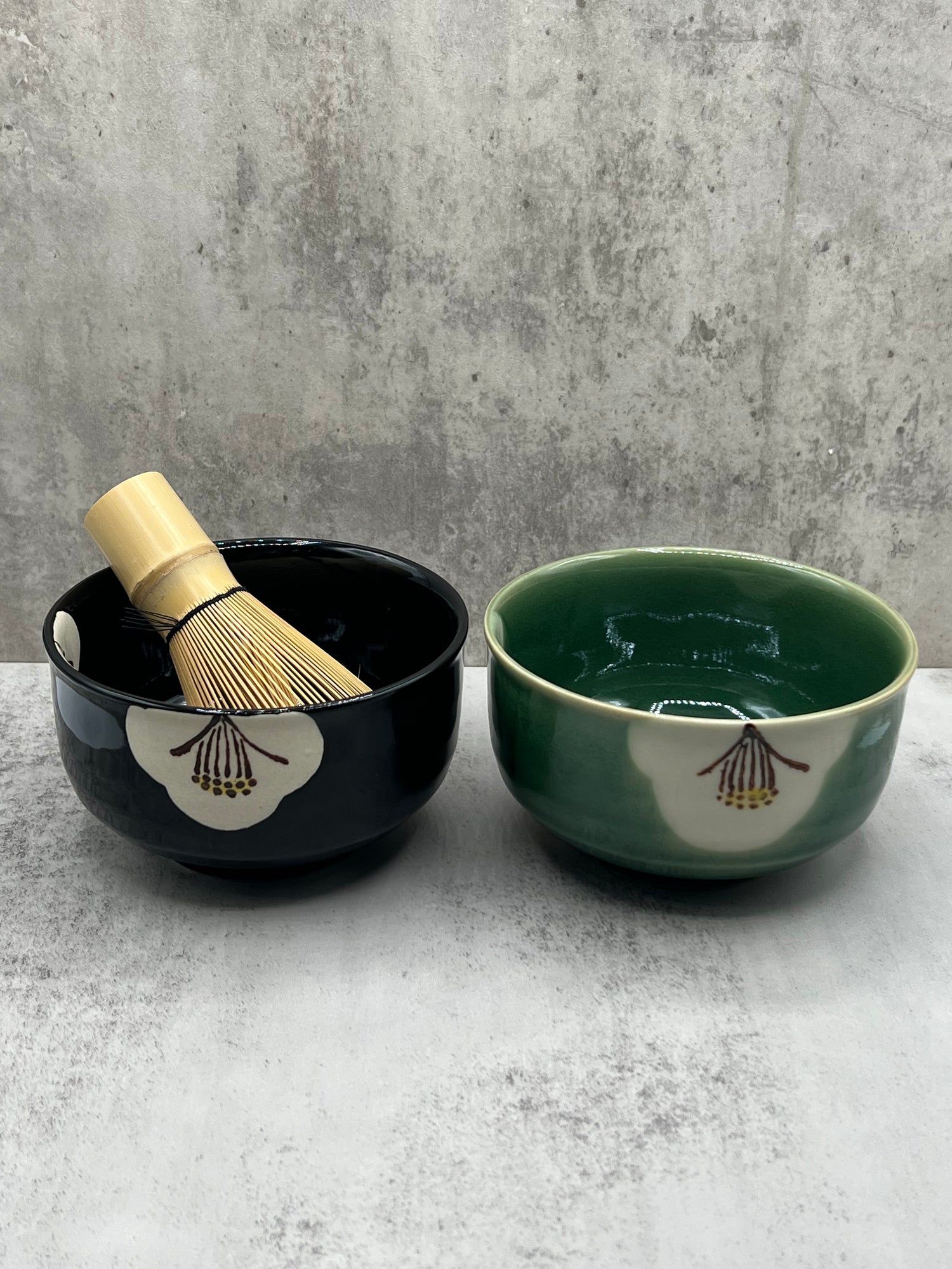 Midori Green Camellia Chawan - Japanese Matcha Bowl