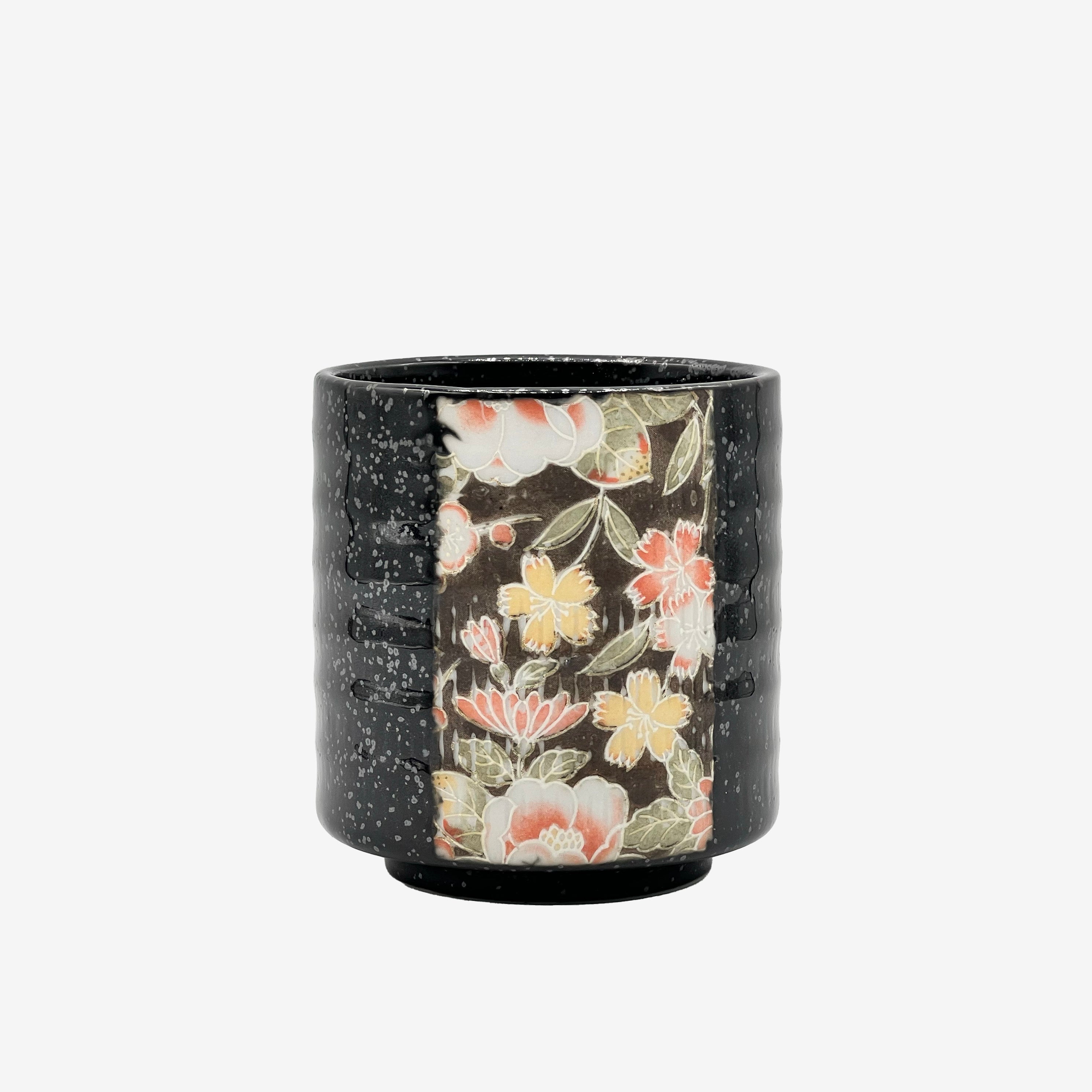 Yuzen Hana Flower Black Mino-yaki Wide Yunomi - Japanese Teacup