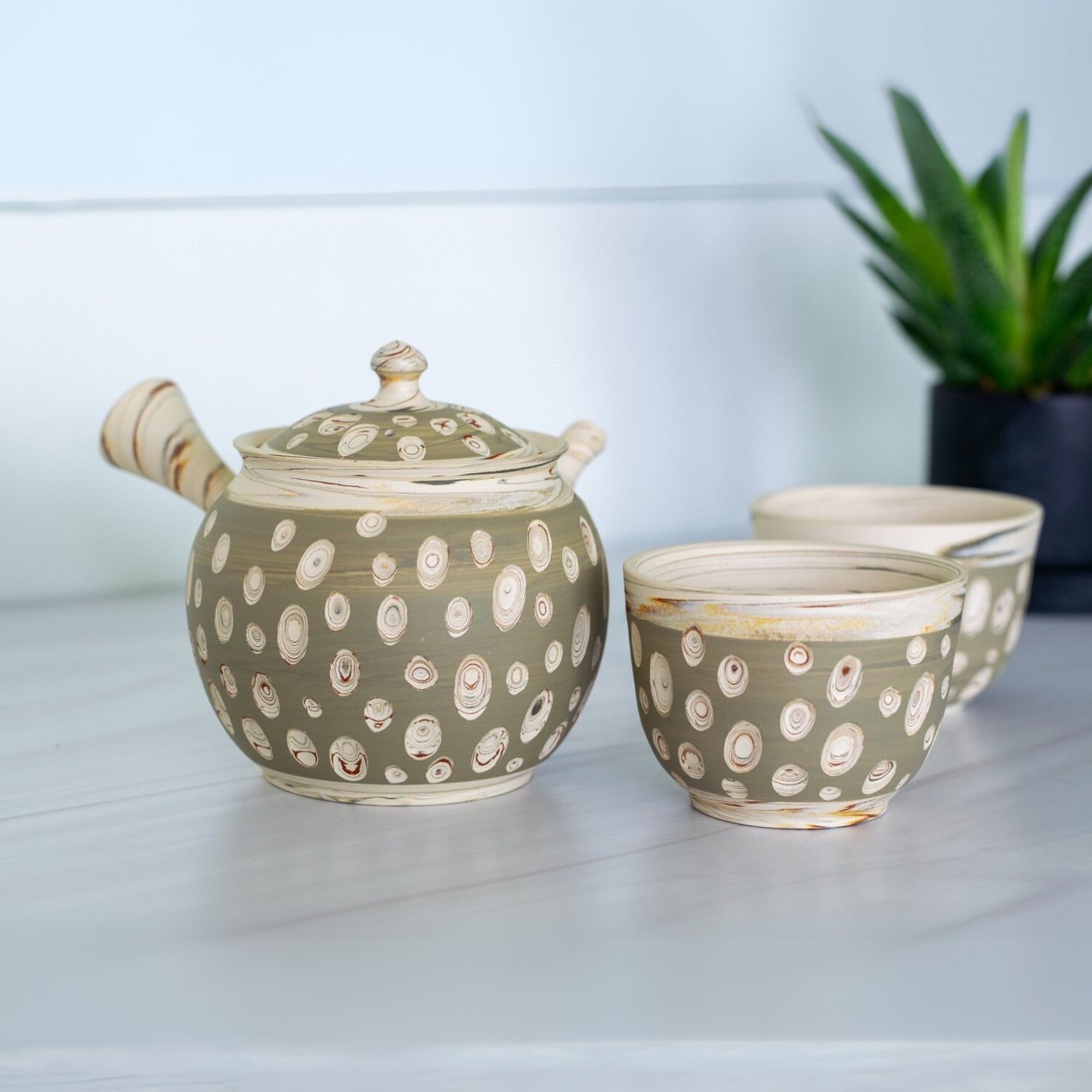 Japanese Kyusu Set - Teapot with Filters (370ml) and Two Cups