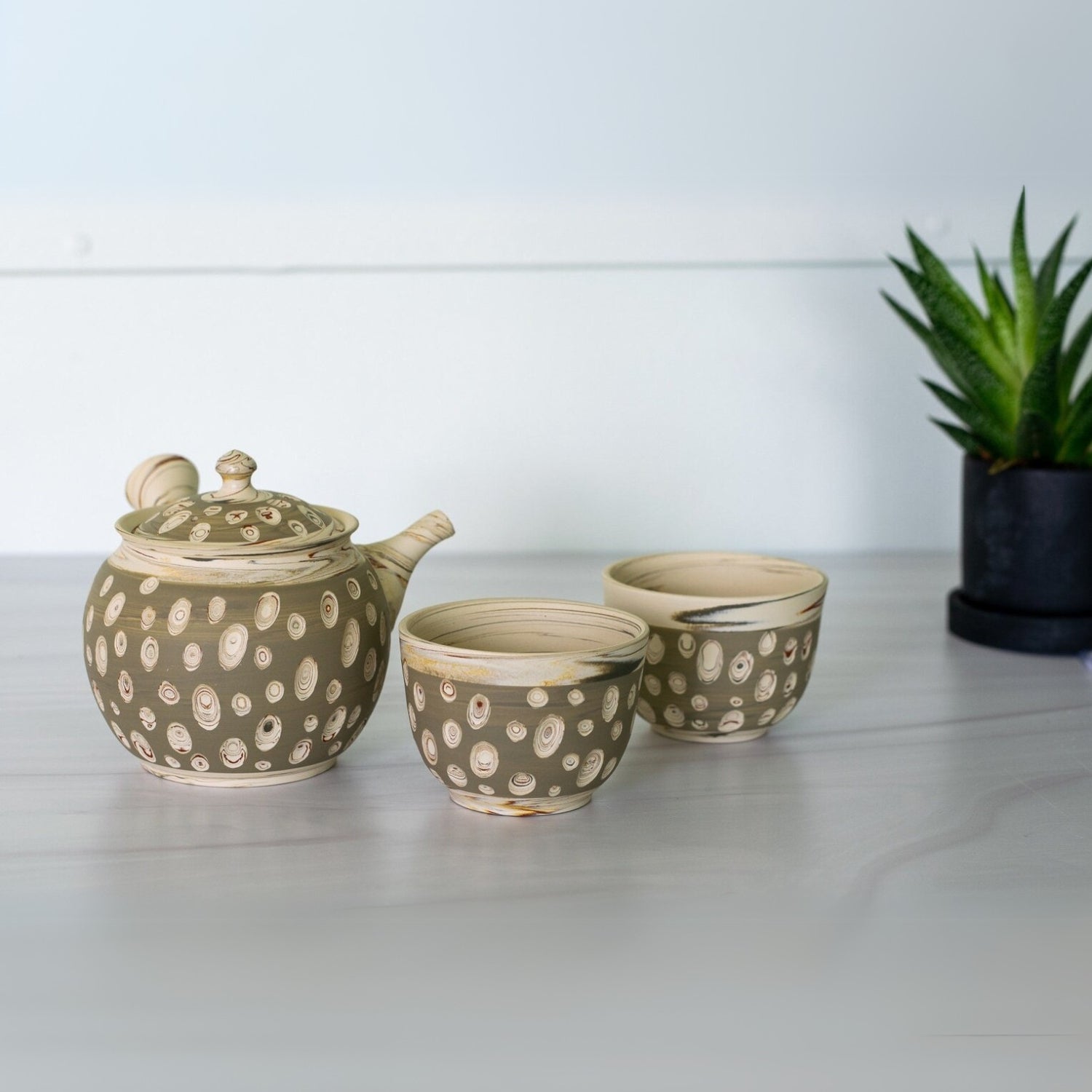 Japanese Kyusu Set - Teapot with Filters (370ml) and Two Cups