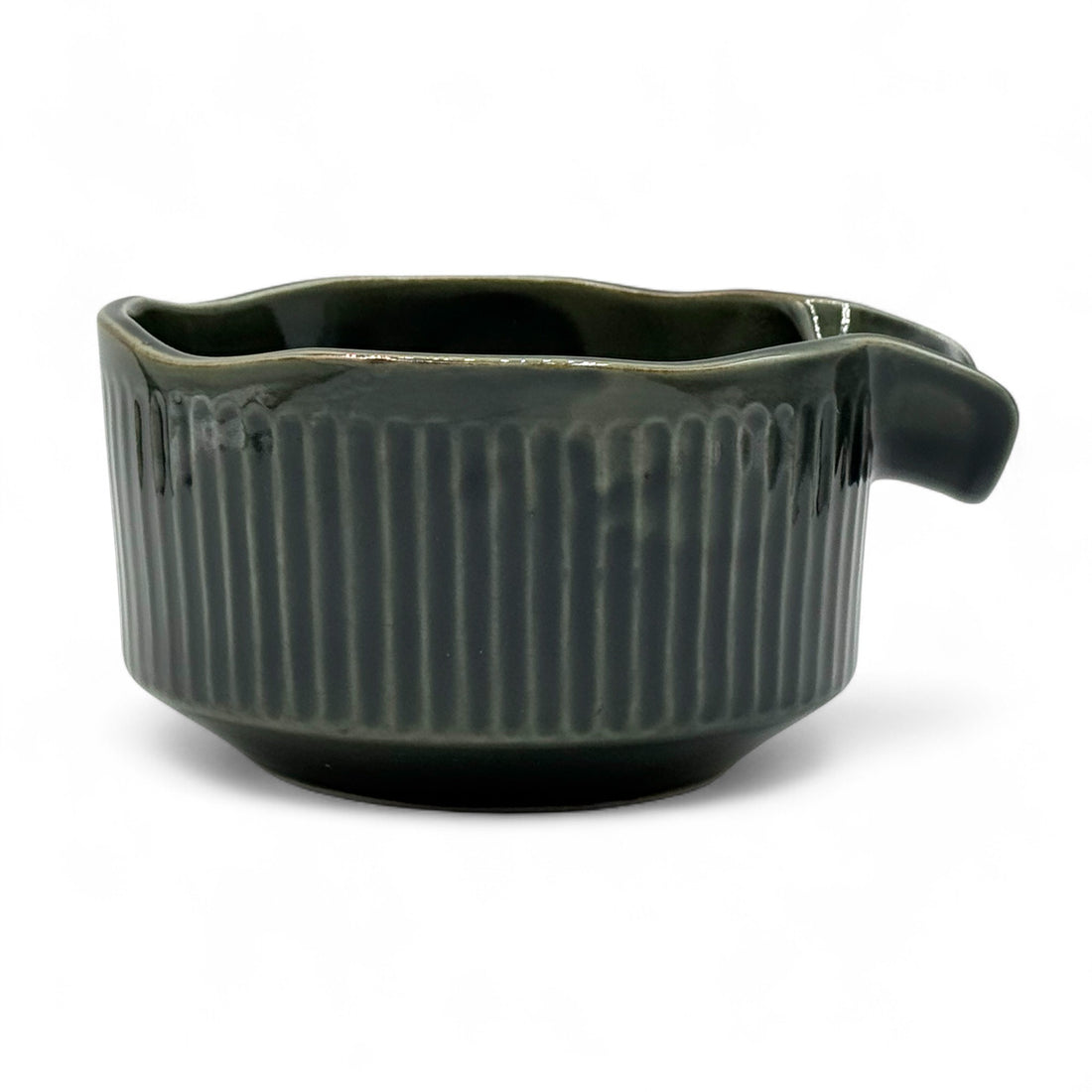 Mizuno Green Mino-yaki Kataguchi Chawan by Mizuno - Japanese Matcha Bowl