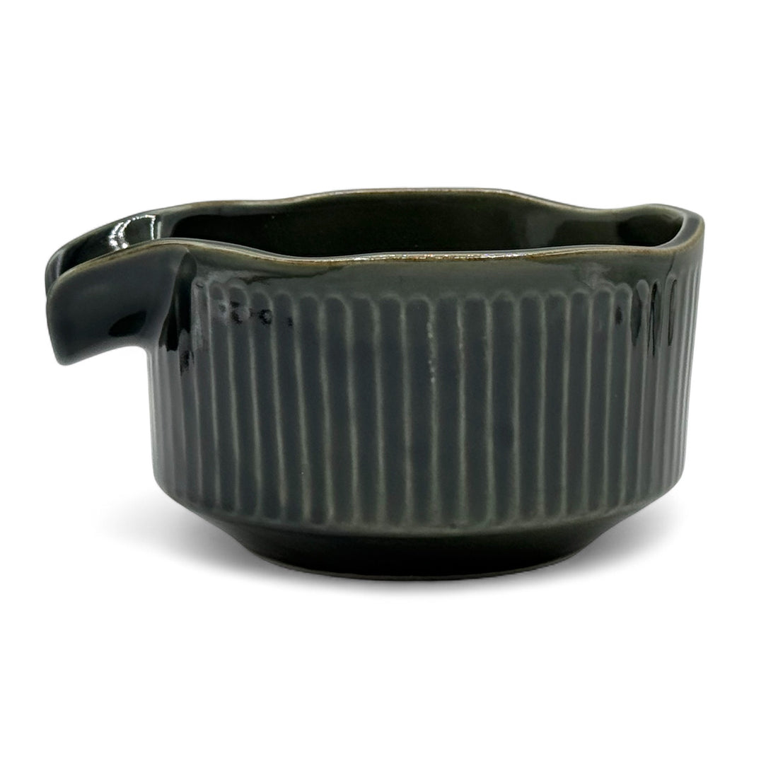Mizuno Green Mino-yaki Kataguchi Chawan by Mizuno - Japanese Matcha Bowl