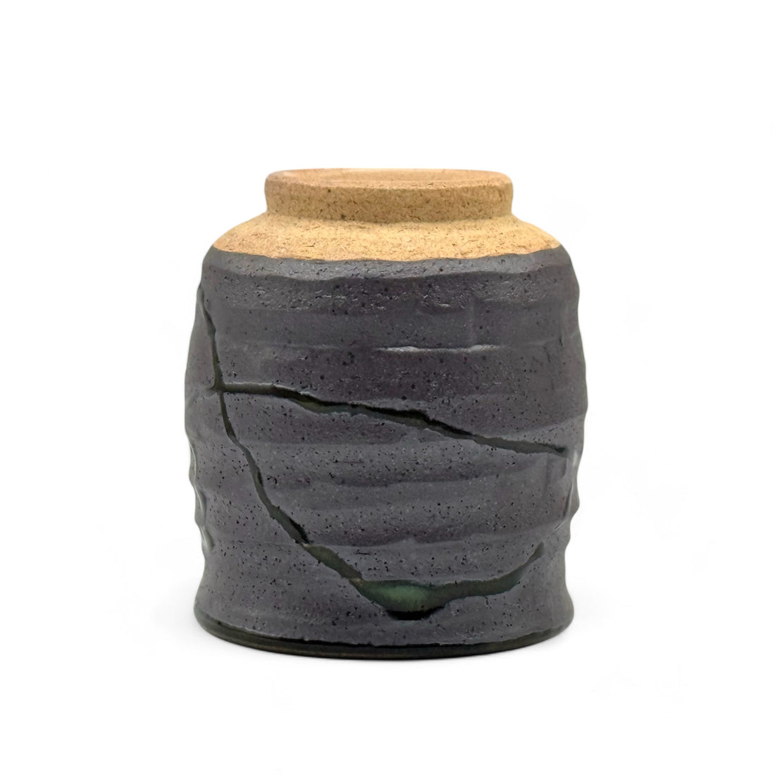 Kuroitchin Hiwa Black Mino-yaki Yunomi - Japanese Teacup