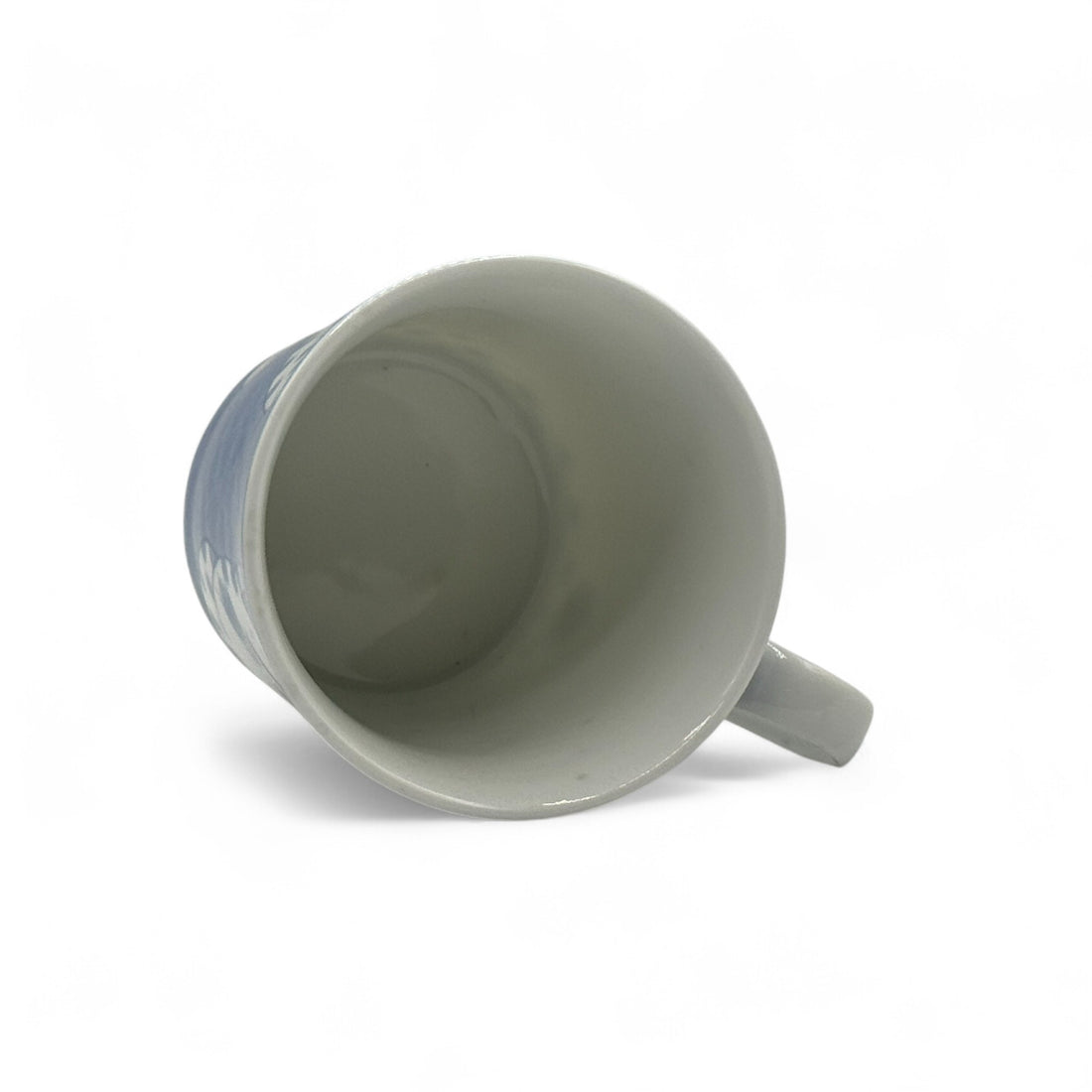 Neko Chigura Blue Cat Mug - Japanese Tea Mug