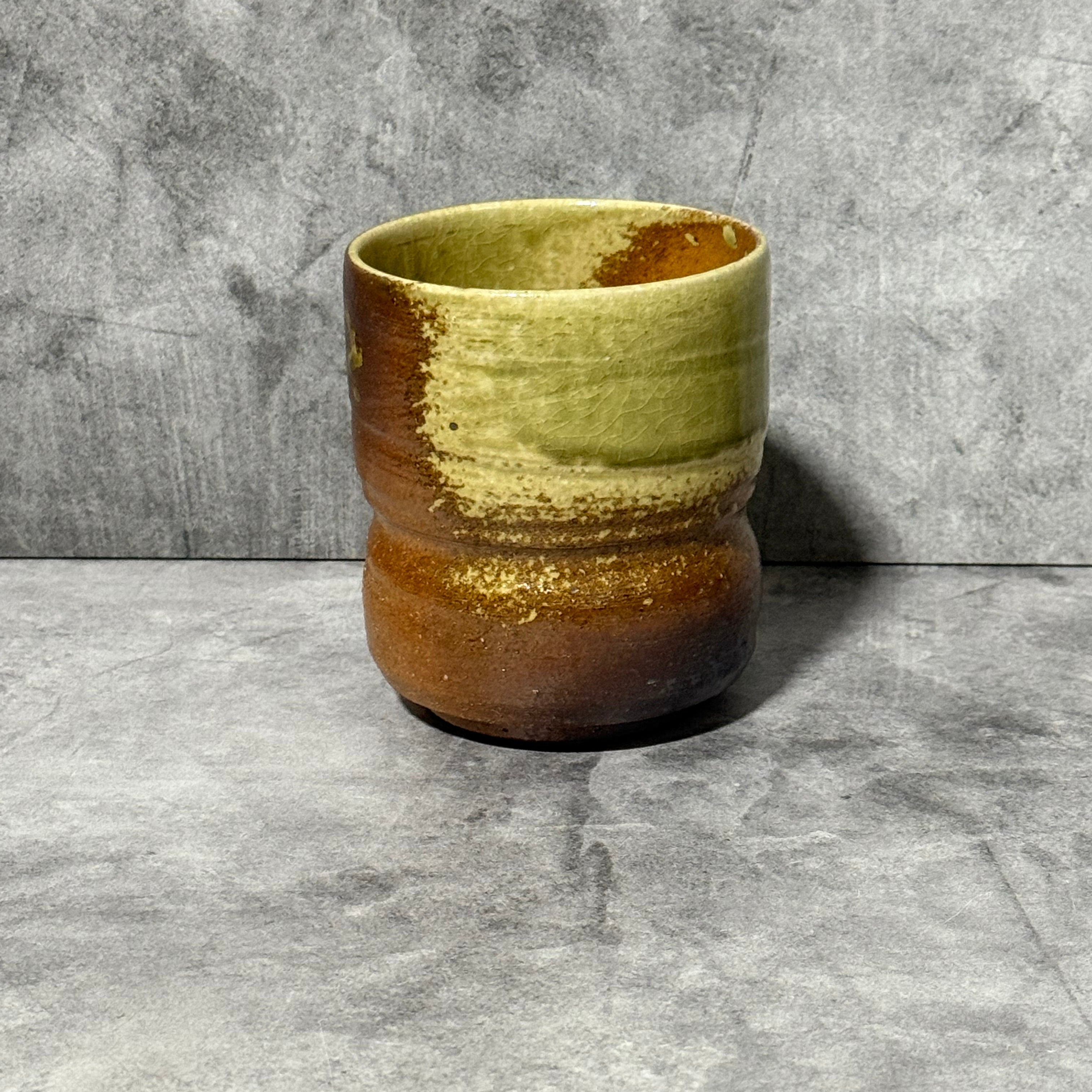 Ko Shigaraki Kiritate Brown Shigaraki-yaki Yunomi - Japanese Teacup